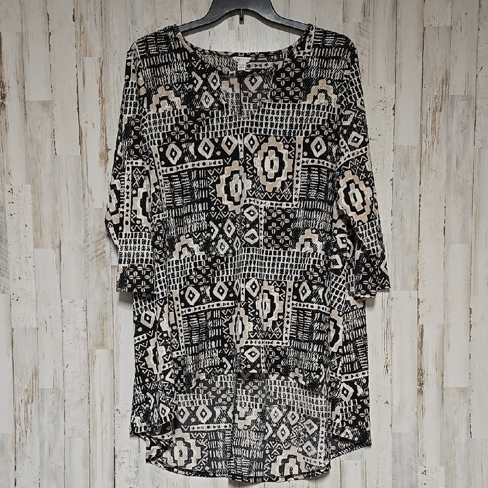 Cato Black and Cream Tunic Top